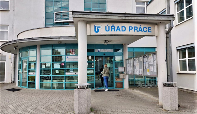 Nezaměstnanost v Plzeňském kraji se v srpnu mírně zvýšila na 3,7 procenta