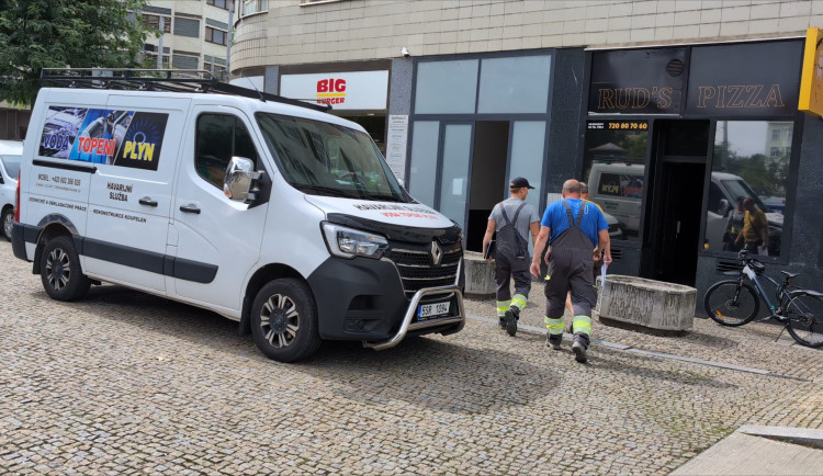 Při výbuchu plynu na Americké třídě utrpěl popáleniny dvaapadesátiletý muž