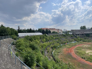 Fotbalový stadion za Lužánkami bude, rozhodli jednohlasně zastupitelé