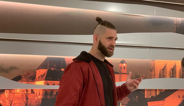 17532579847264-60-bijec-prochazka-ma-pred-sebou-dalsi-zapas-v-ufc-v-rijnu-se-utka-s-americanem-rountreem