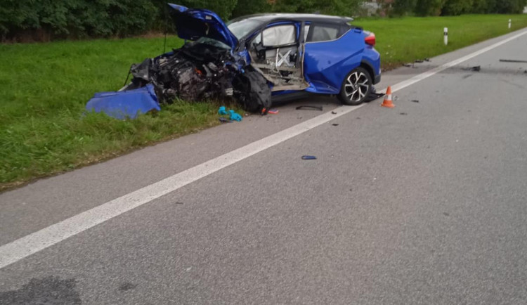 Na Českobudějovicku se srazila dvě auta, jeden člověk při nehodě zemřel
