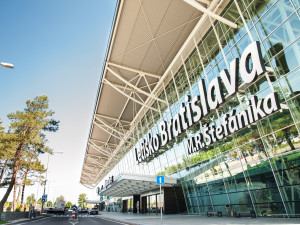Letecká bitva o Bratislavu. Dopravci Ryanair i Wizz Air přidávají nové linky