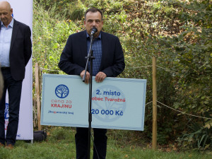 Třetí ročník jihomoravské Ceny za krajinu ovládla výsadba v obci Vedrovice