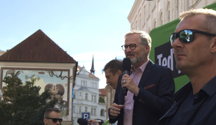 FOTO: Volby na obzoru. Do Brna ve stejný den zavítali Petr Fiala i Andrej Babiš