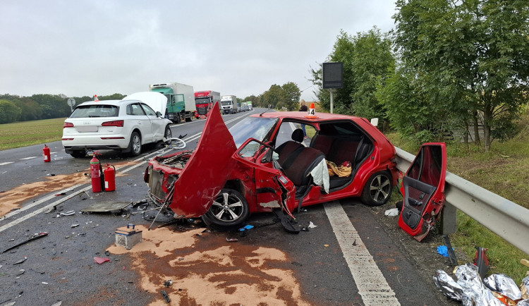 K Mohelnici dvakrát letěl vrtulník. Vážné nehody zablokovaly vytížený tah