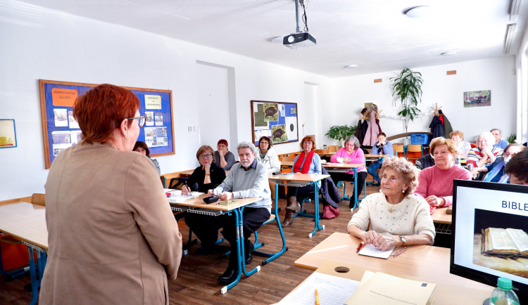 Univerzita třetího věku při liberecké univerzitě atakuje tisícovku přihlášených