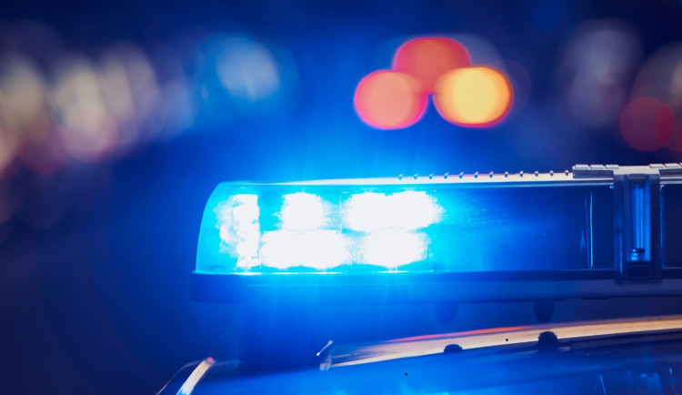 Policie pátrala po patnáctileté dívce. Po návratu ze školního výletu nepřišla domů