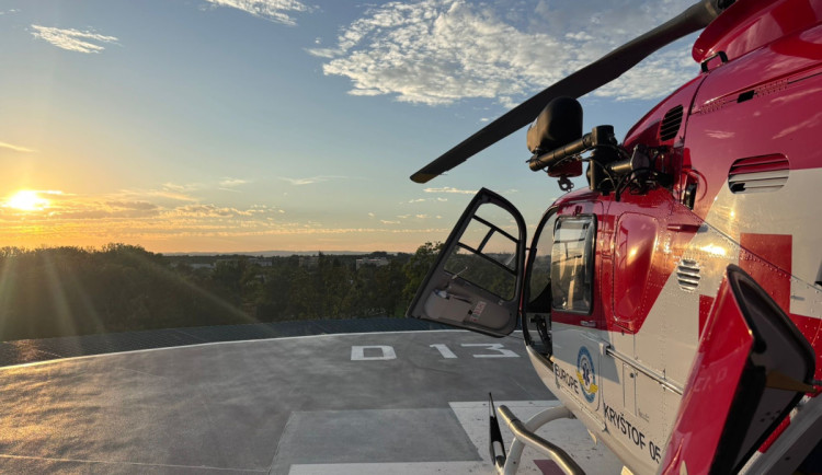 Muž na Bruntálsku dostal v práci infarkt. První pomoc mu poskytli kolegové
