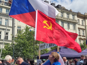 KOMENTÁŘ: Politika, jakou si (ne)pamatujeme