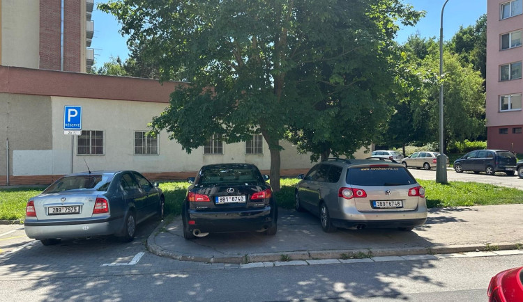 parkování Libušino údolí