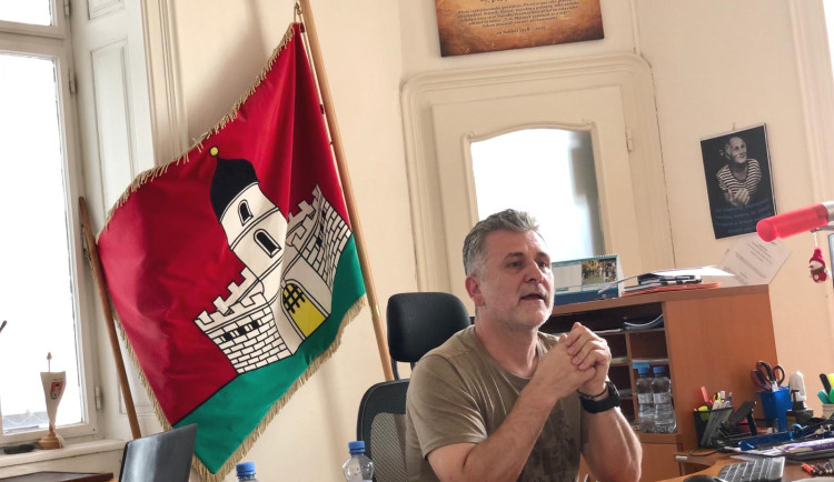 Větrný Jeníkov bude mít nové vedení. Starosta nepočká na odvolání, odejde sám