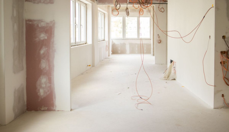 Z Aviceny v centru Liberce bude ortopedická klinika. Otevře už na jaře