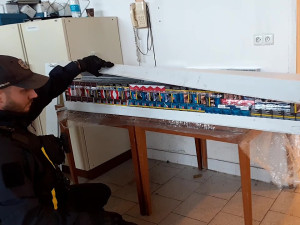 Jedeme montovat žaluzie, tvrdil cizinec pašující cigarety. Soud ho vyhostil