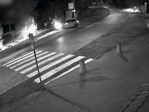 Opilá řidička na Znojemsku málem srazila dva mladíky, pak znovu usedla za volant