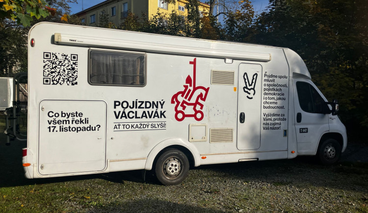 Do Liberce přijede obytný vůz Václav, diskutovat chce o hodnotách sametové revoluce