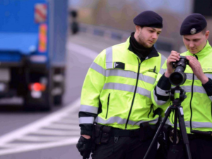 Cizinec na D46 u Vyškova projel kolem policistů rychlostí 194 kilometrů za hodinu