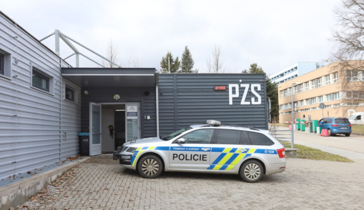 Z ulice na záchytku. Muž ve Žďáru nebyl schopný chodit, nadýchal tři promile