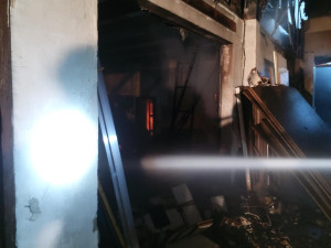 Požár v Opatovicích zničil stolařskou dílnu, škoda je tři miliony