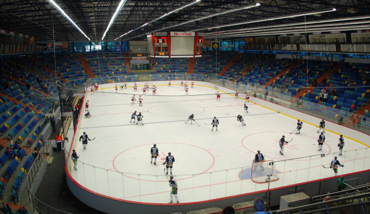 Hradecký zimní stadion má za sebou rekonstrukci toalet a sociálního zařízení