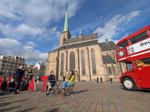 Na nedávném Dni s britskou ambasádou v Plzni měla Bára také debatu s fanoušky Harryho Pottera