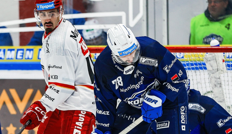 Hradec si připsal šestou venkovní výhru v řadě. Porazil Kometu 2:1