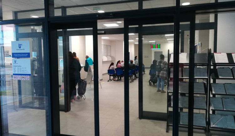 O novou superdávku požádalo v Libereckém kraji 8800 lidí, třetina elektronicky