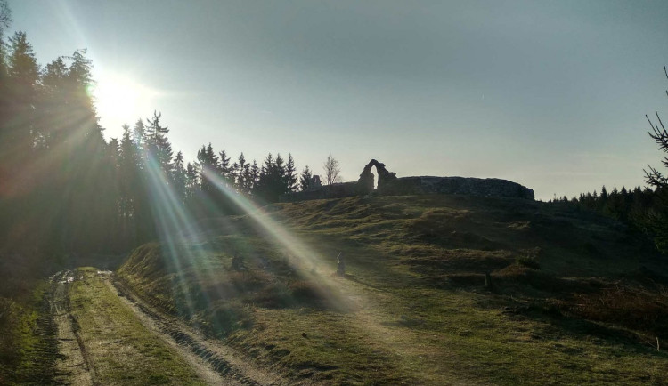 Rozhledna Krudum na Sokolovsku se kvůli bezpečnosti na pět měsíců uzavře