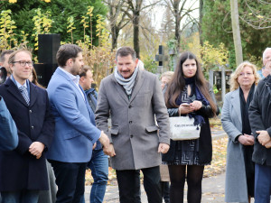 Anatomický ústav vybudoval památník dárcům těl, poskytne důstojnou vzpomínku pozůstalým