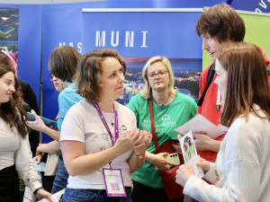 Studenti v Brně přemýšlí, co po škole. Na veletrhu poznávají možné zaměstnavatele