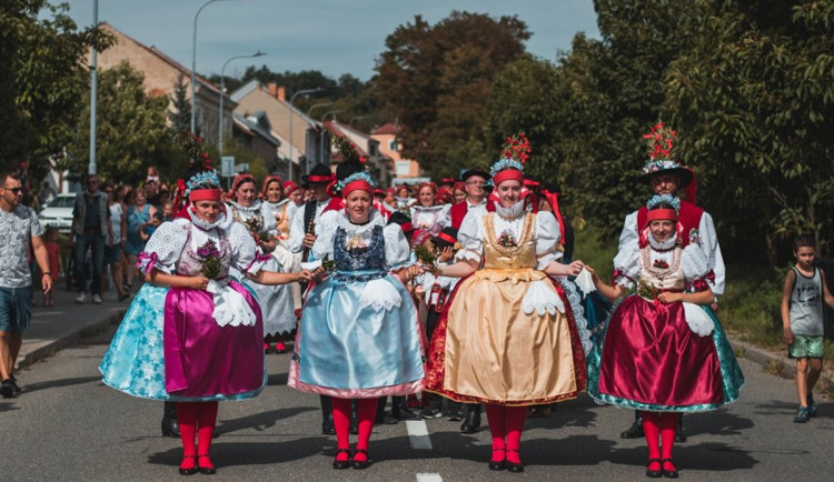 Brno investuje do folkloru. Městské části dostanou víc peněz na tradiční kroje