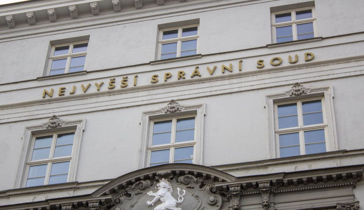 17306339401979-139-img-4391-20