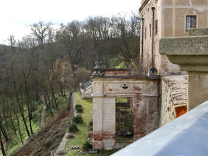 Rekonstrukce na hradě Veveří pokračují. Vznikne návštěvnické centrum a opraví se skleníky