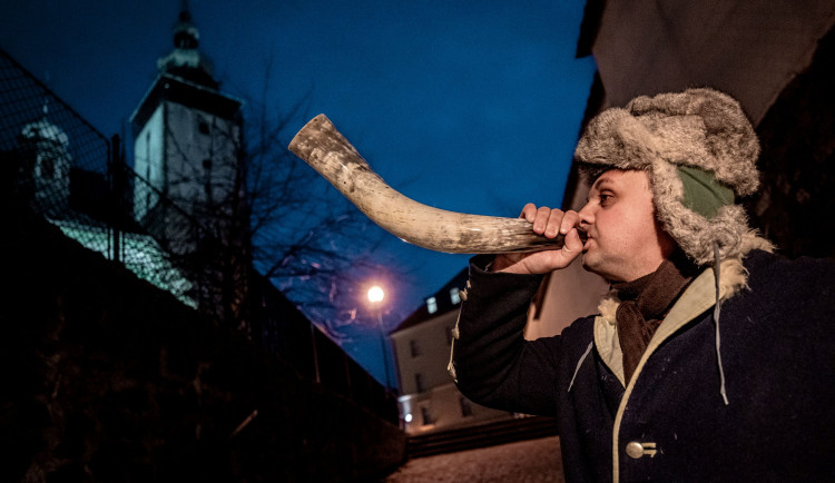 Bude i troubení na volský roh. Advent v Jihlavě zpestří procházky s ponocným