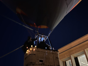 VIDEO: Jak vypadá noční Brno z balonu? Atrakce vynese šťastlivce nad město