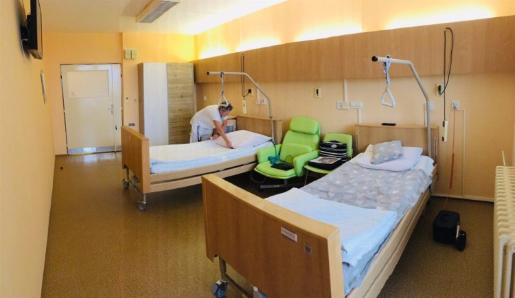 Vánoční pokoj v Nemocnici Jihlava  bude letos pro pacienty interního oddělení
