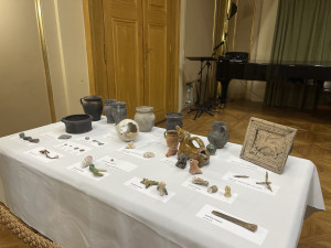 Pod Janáčkovým kulturním centrem stál ve 13. století zděný dům. Je zachovalý, chválí si archeologové