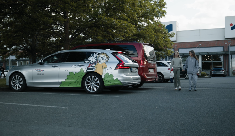 Na parkovišti je třeba předvídat