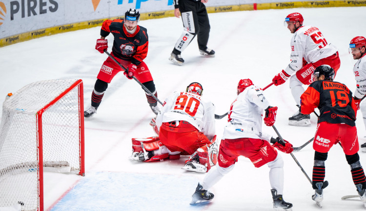 Hokejisté Třince utnuli sérii porážek. Olomouc porazili 5:2