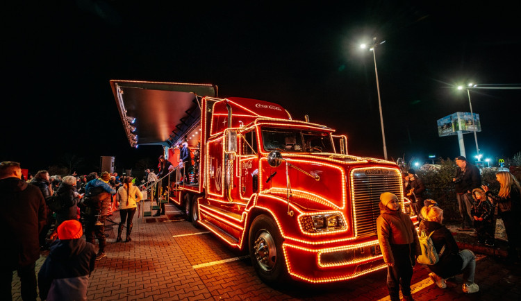 Vánoční kamion Coca-Cola přijíždí do Mikulova. Přivítejte jej 15. prosince