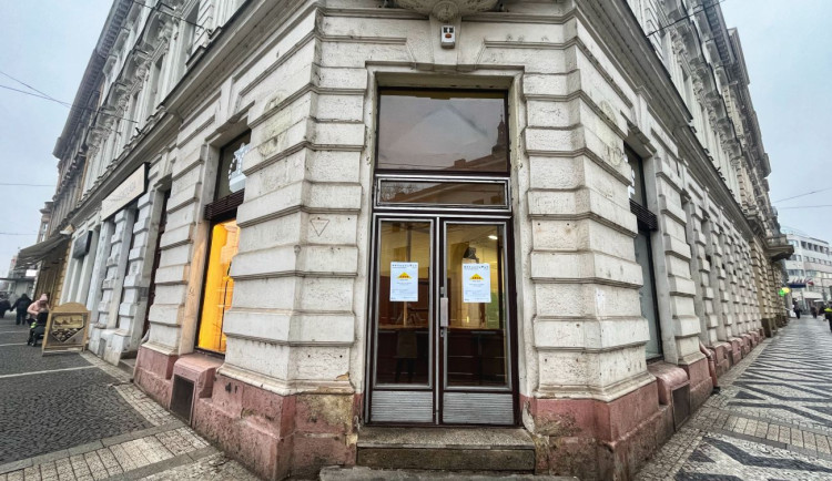 Bývalé ERKO v Hradci ožívá světem vzpomínek, doneste tu svou