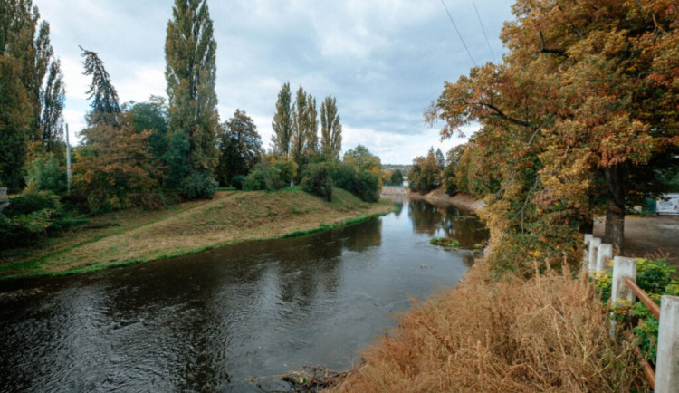 Neváhal ani vteřinu. Brňan vytáhl tonoucího seniora z ledové Svitavy
