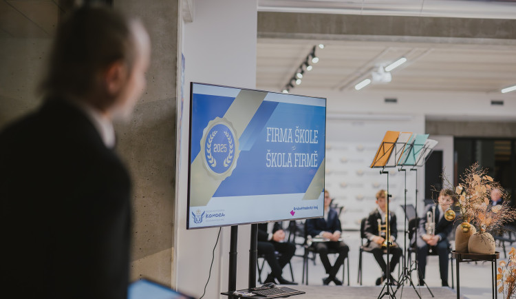 Spolupráce hradecké nemocnice a zdravotnické školy získala ocenění