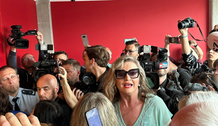 Peterková je zproštěna obžaloby z šíření poplašné zprávy, potvrdil odvolací soud