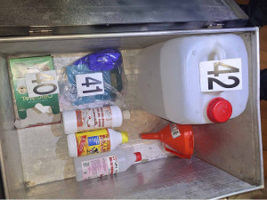 Pár z Ivančicka vyráběl a prodával pervitin. Doma schovával i samopaly a munici