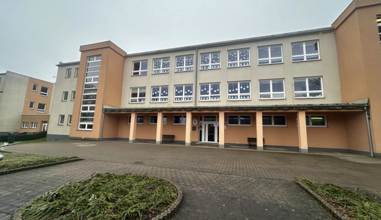 Třešť plánuje rekonstrukci školy za 350 milionů. Výzva pro děti i učitele, říká starosta