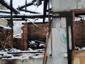 Požár zničil zázemí spolku, který se stará o děti v těžké situaci. Pomoct má sbírka