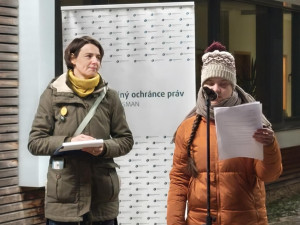 Akci pořádala Jednota pro deinstitucionalizaci ve spolupráci s řadou organizací, mimo jiné s Rytmusem