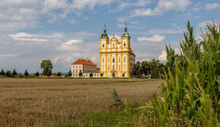 Štědří dárci. Sbírka na opravu kostela v Dubu nad Moravou již přesáhla 600 tisíc korun