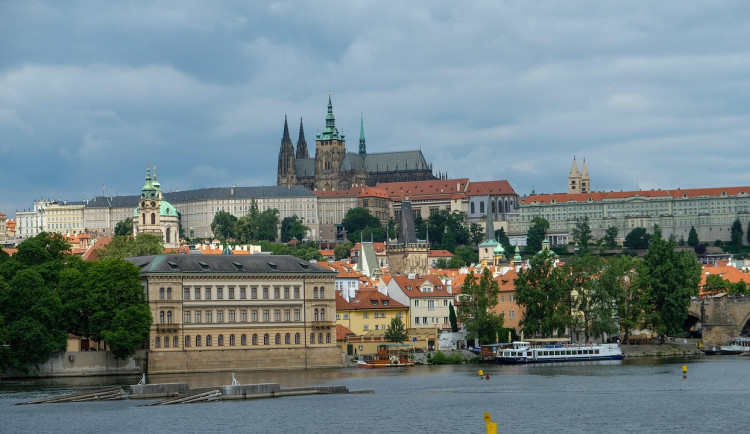 Pražský hrad navštívilo loni nejvíc návštěvníků v historii