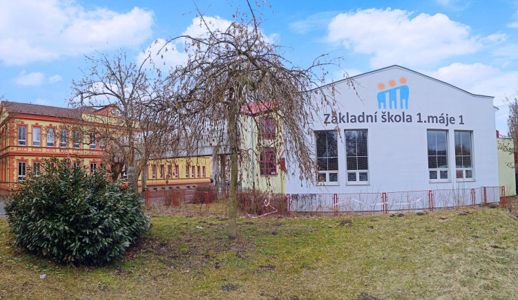 Karlovy Vary postaví hřiště u Základní školy 1. máje, pak ho budou mít všechny školy